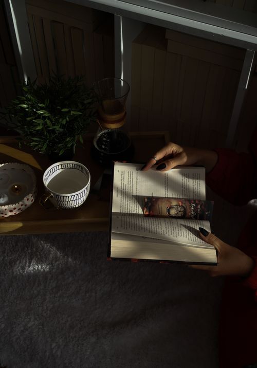 Shadows and books